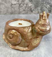 Party Snail Concrete Candle